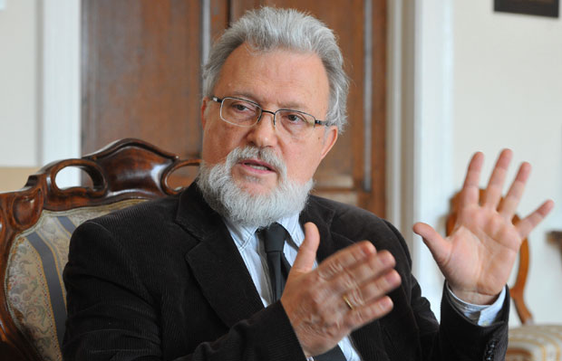 Не треба да ћутимо пред Европом, Трамп шанса и за нас 